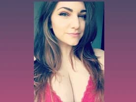 WebCAM of 34HHGamerGirlHannah
