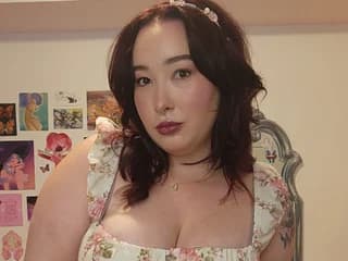 WebCAM of LustyLadyLioness