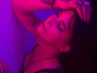 WebCAM of MistressMayRavyn