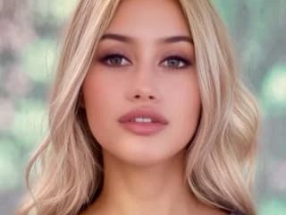 WebCAM of OuiElizabeth