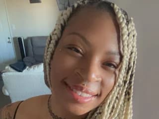 QueenAmazonianP WebCAM 