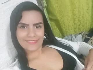 couple_hotlatin22 WebCAM 